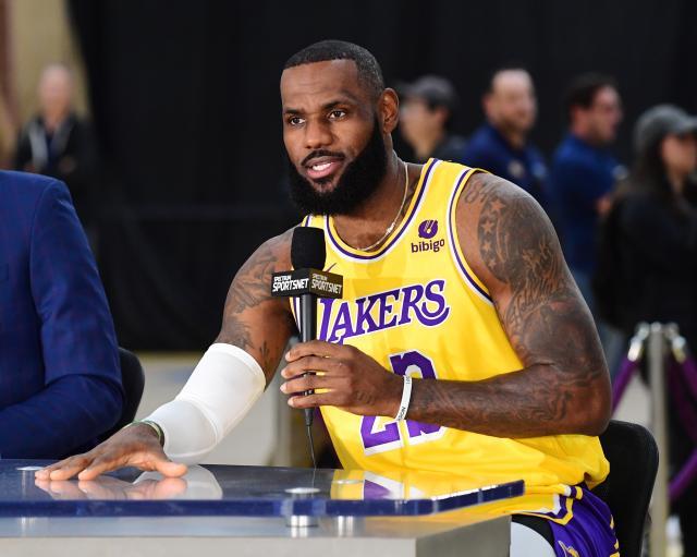 1697518378224049085.jpg user-expressly-acknowledges-agrees-downloading-851889835.jpg