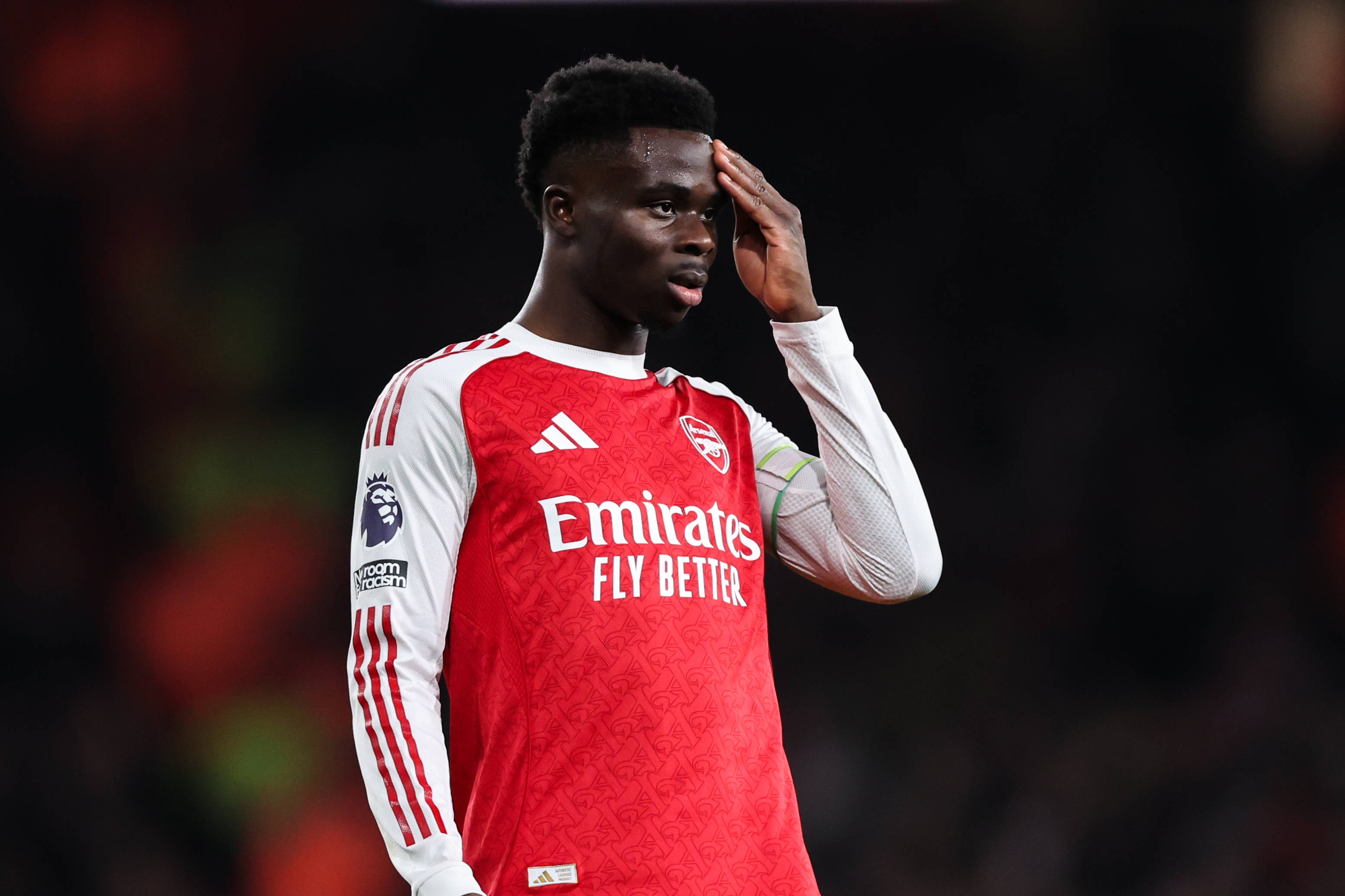 mk体育平台-周薪超30万镑！24岁萨卡表现糟糕早早被换，枪手刚顶薪续约至2031